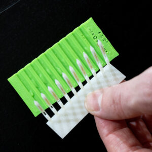 Moving strands
