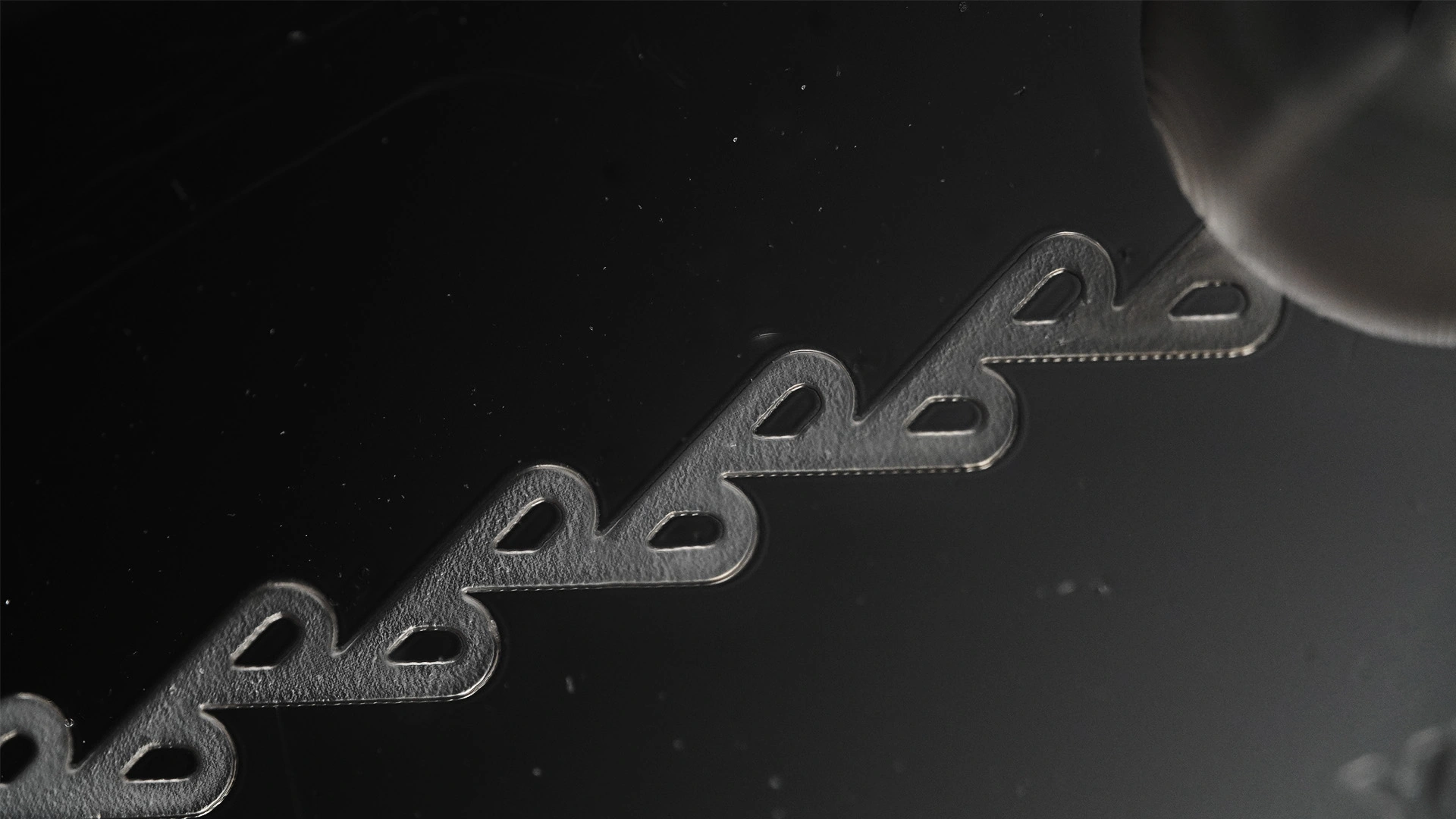 High-resolution 3D-printed Tesla valve microfluidic device 02